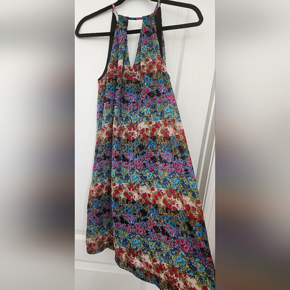 Beige by Eci Sz M multi colored back tie mini dress